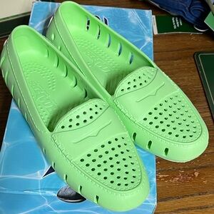 FLOAFERS Green Posh Driver Moc Slip-On Water Loafers Women’s 7